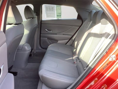 2023 Hyundai Elantra SE