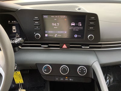 2023 Hyundai Elantra SE