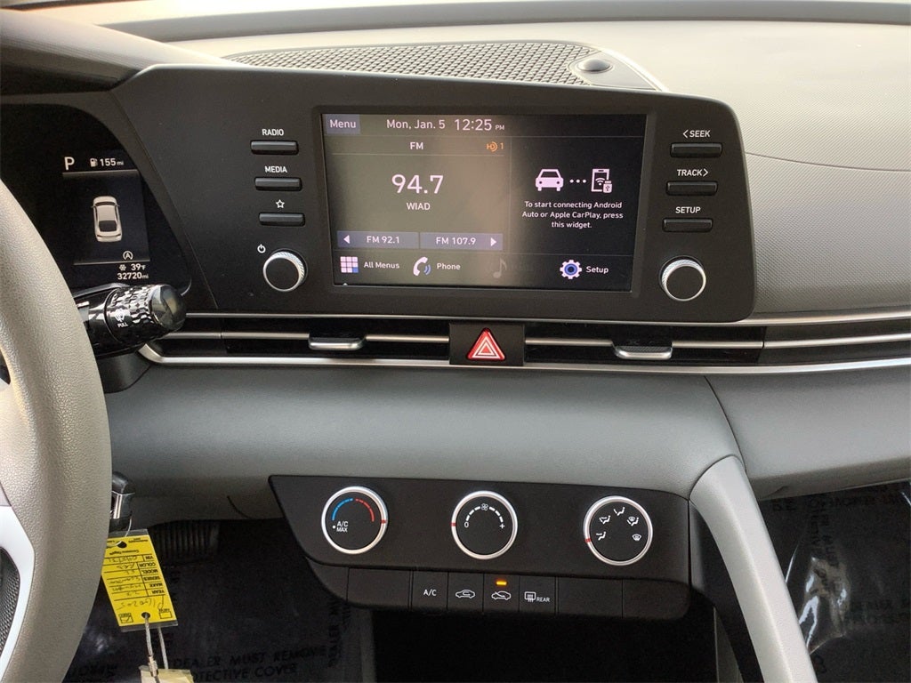 2023 Hyundai Elantra SE