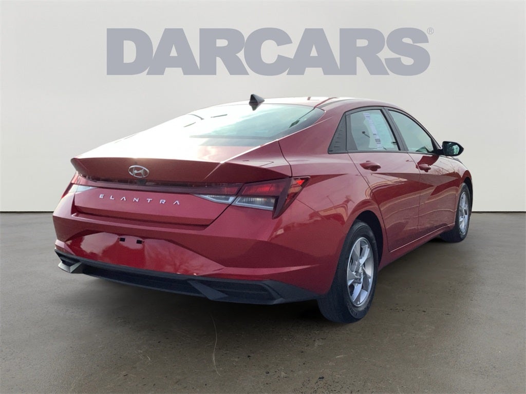 2023 Hyundai Elantra SE