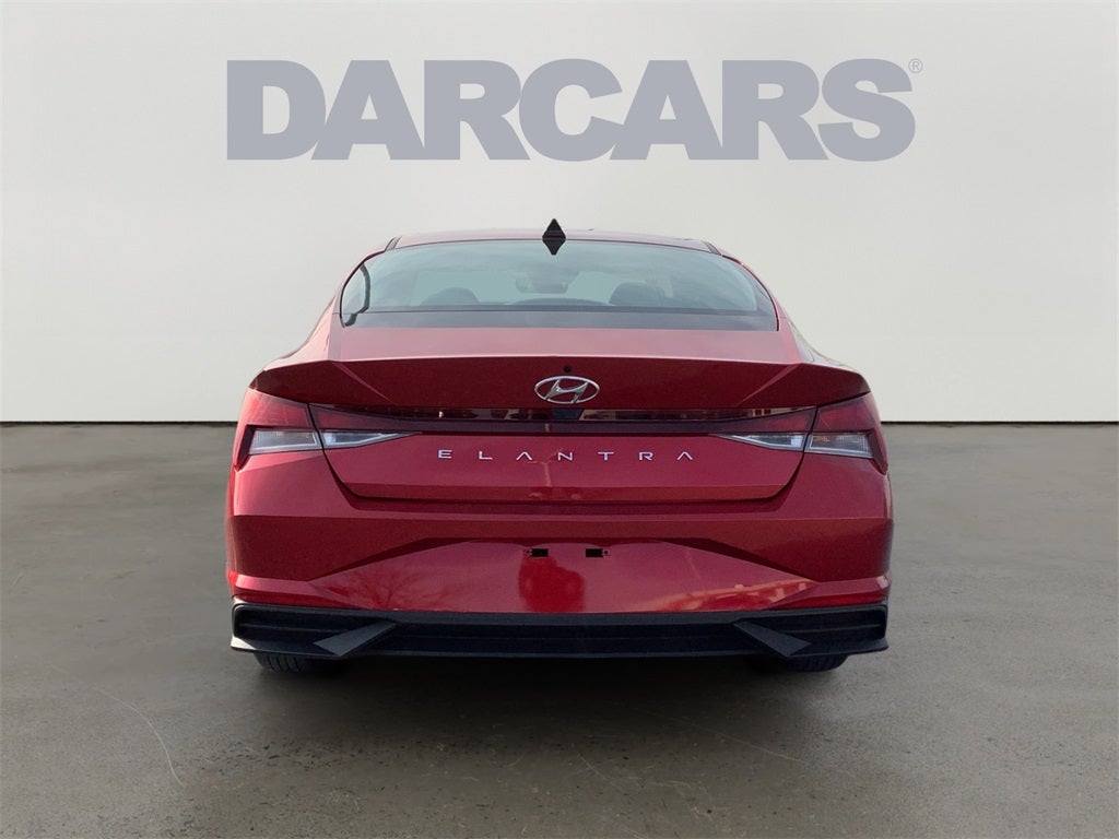 2023 Hyundai Elantra SE