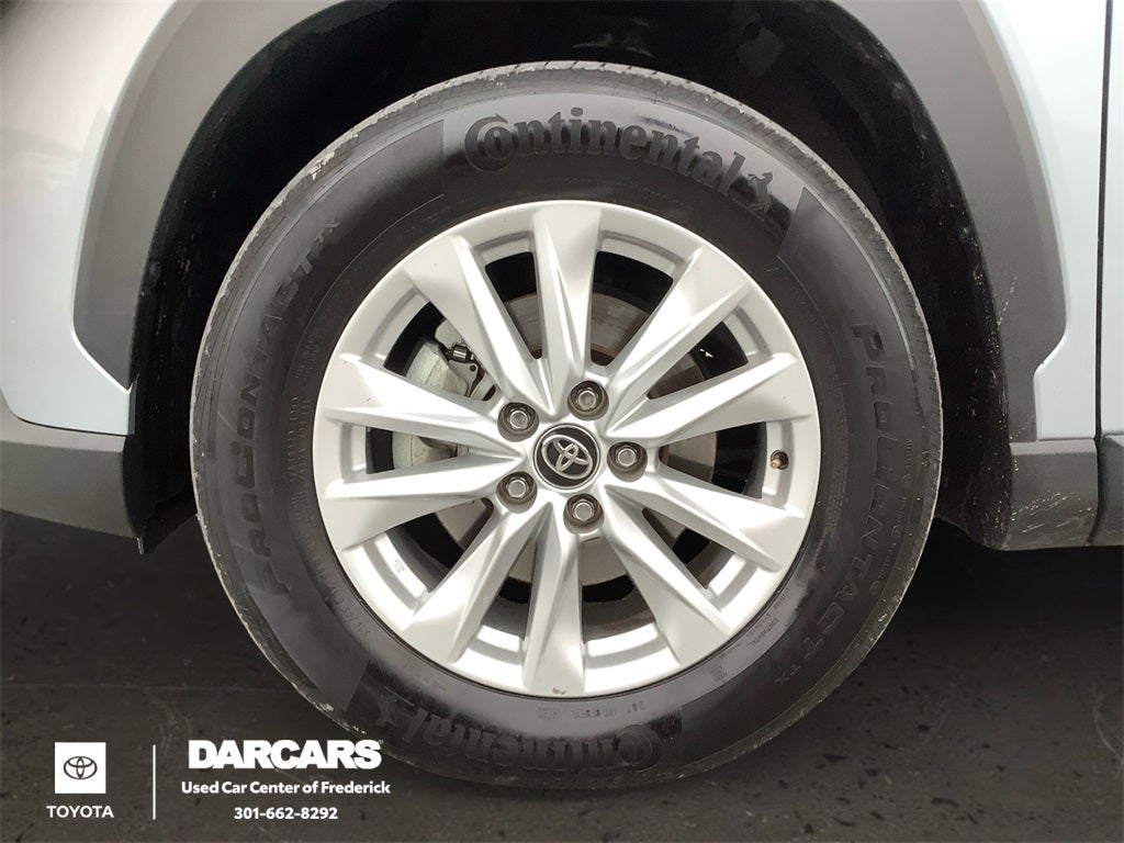 2024 Toyota Corolla Cross LE