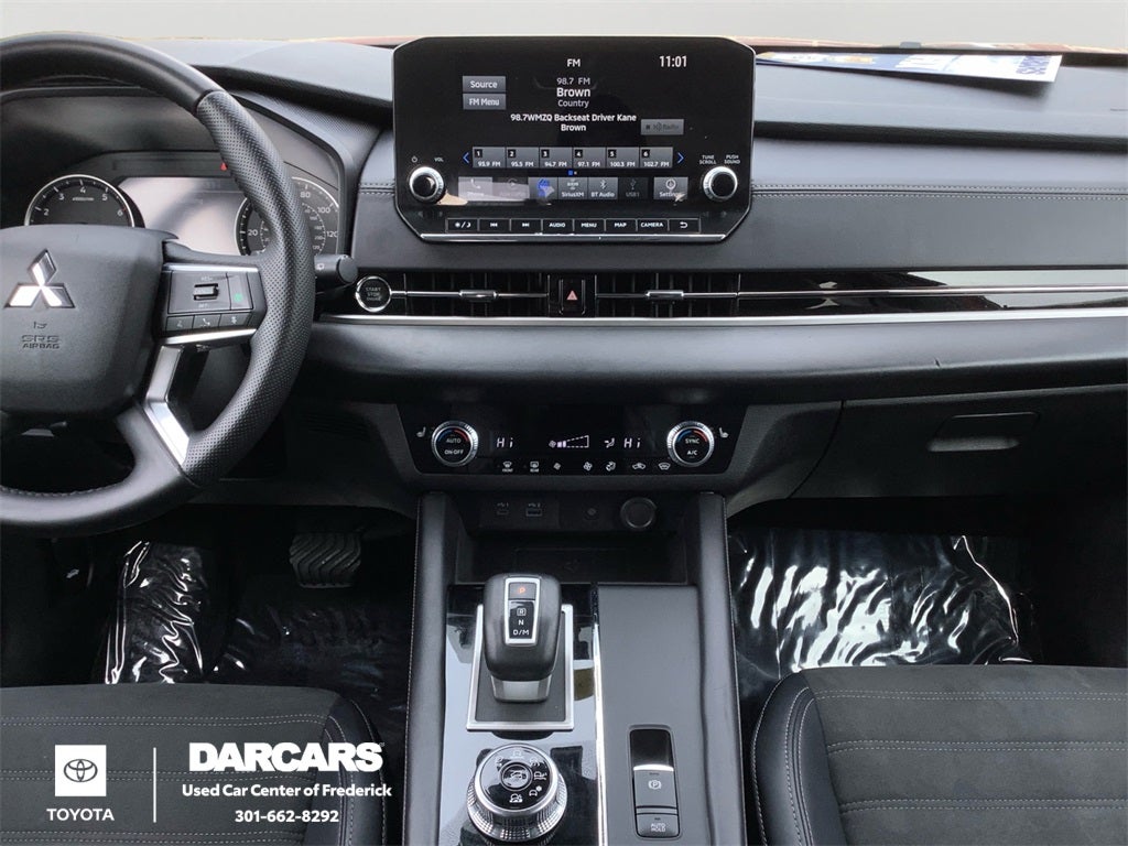 2024 Mitsubishi Outlander SE