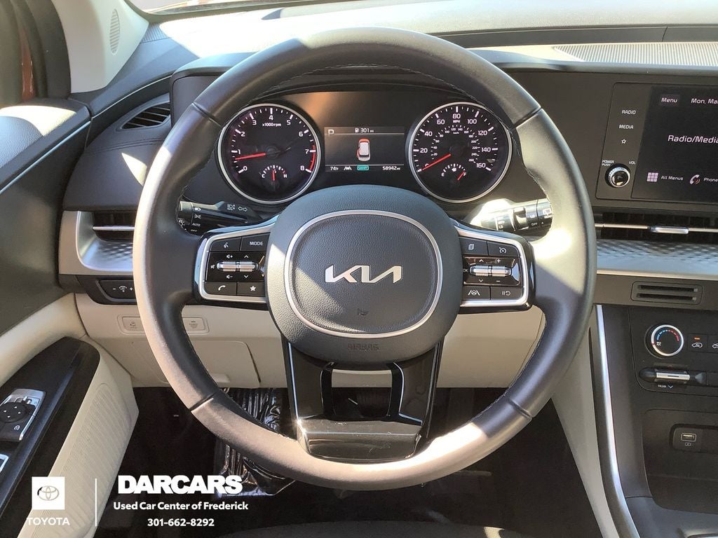 2024 Kia Carnival LX