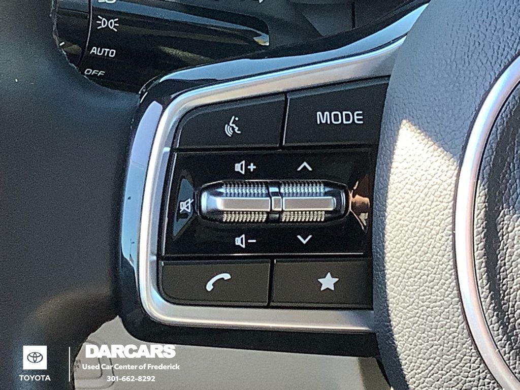 2024 Kia Carnival LX