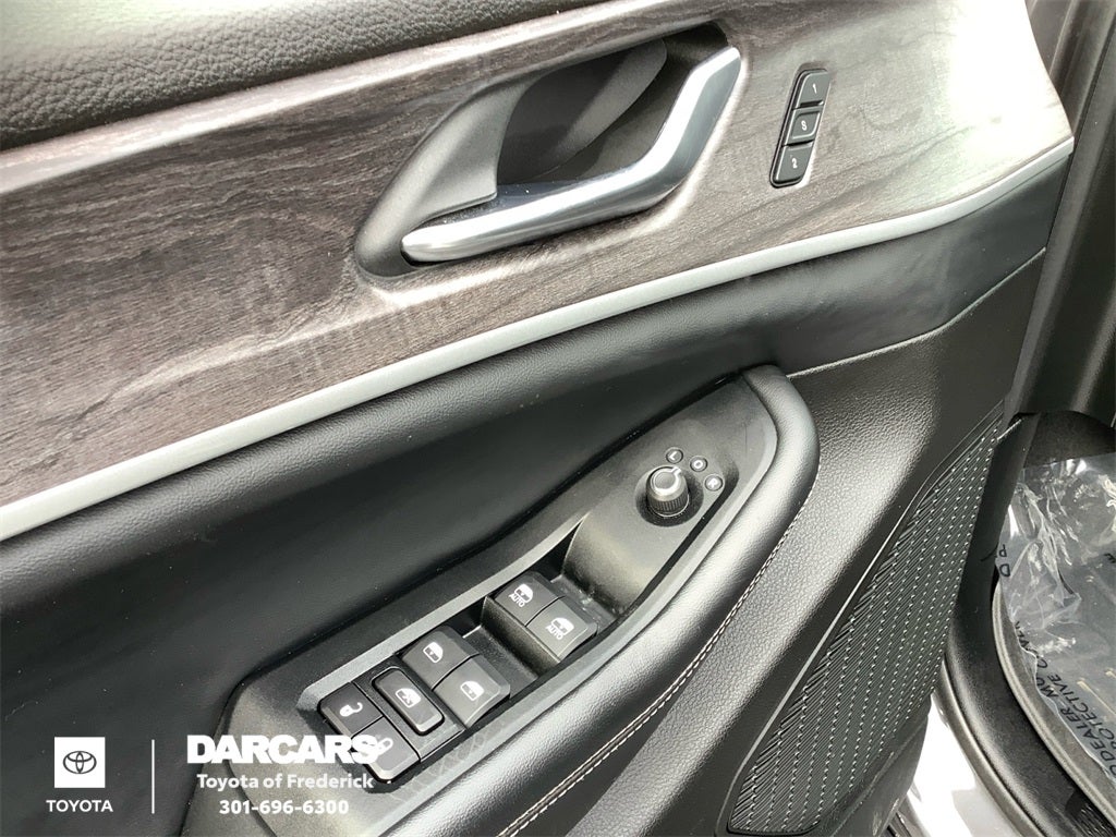 2023 Jeep Grand Cherokee L Black Appearance Pkg Limited