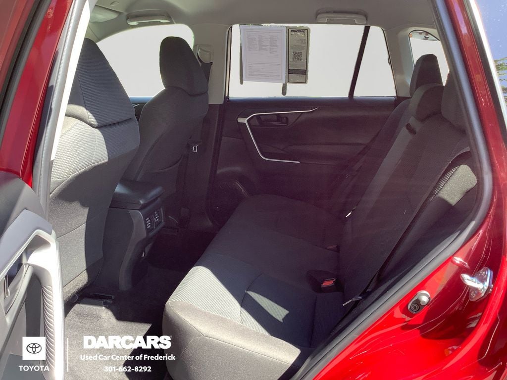 2025 Toyota RAV4 LE