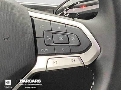 2025 Volkswagen Tiguan 2.0T SE
