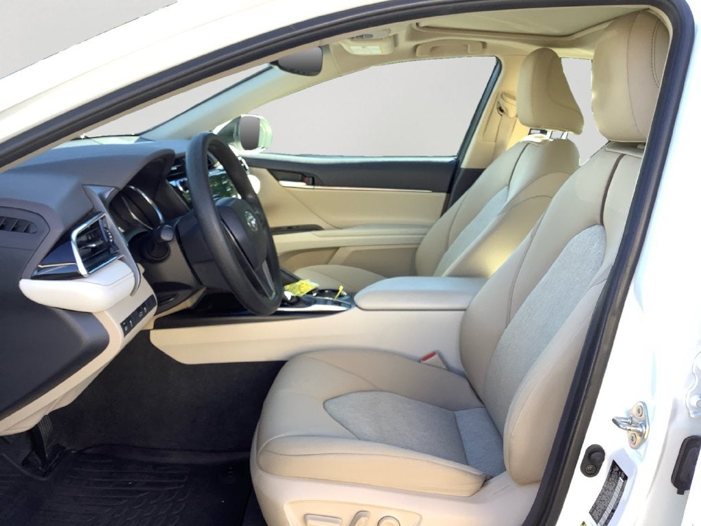 2018 Toyota Camry Hybrid LE