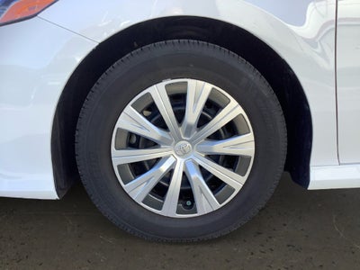 2018 Toyota Camry Hybrid LE