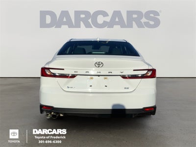 2025 Toyota Camry SE