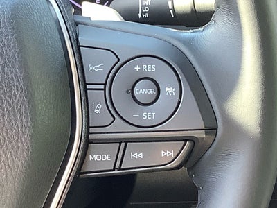 2020 Toyota Camry Hybrid SE