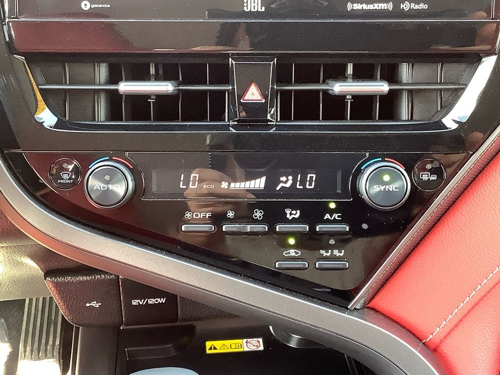 2022 Toyota Camry Hybrid XSE