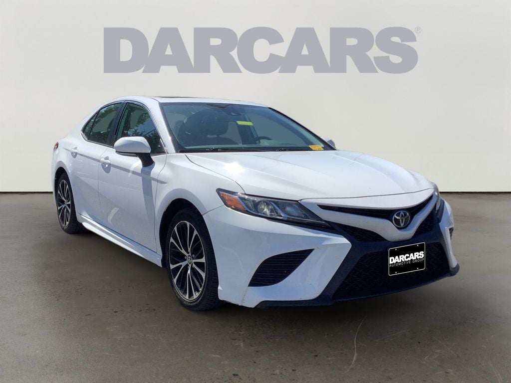 2020 Toyota Camry SE