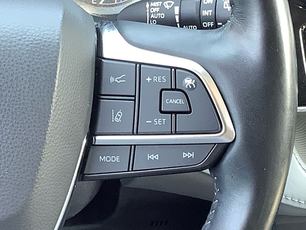 2021 Toyota Highlander Hybrid Platinum