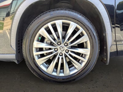 2021 Toyota Highlander Hybrid Platinum