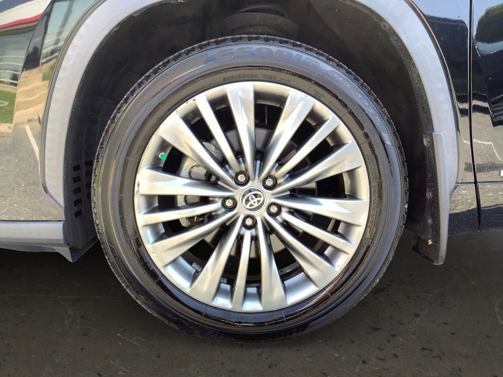 2021 Toyota Highlander Hybrid Platinum