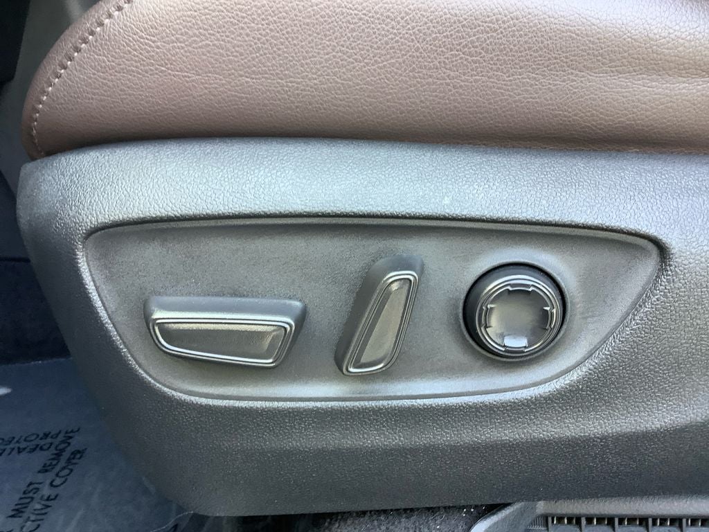 2023 Toyota Sienna Platinum 7 Passenger