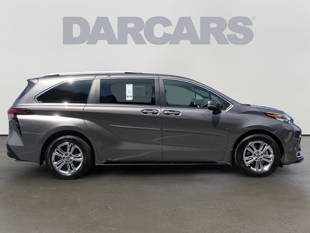 2023 Toyota Sienna Platinum 7 Passenger