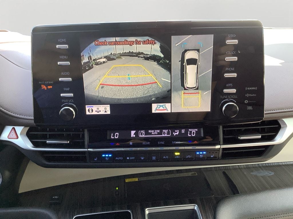 2023 Toyota Sienna Platinum 7 Passenger