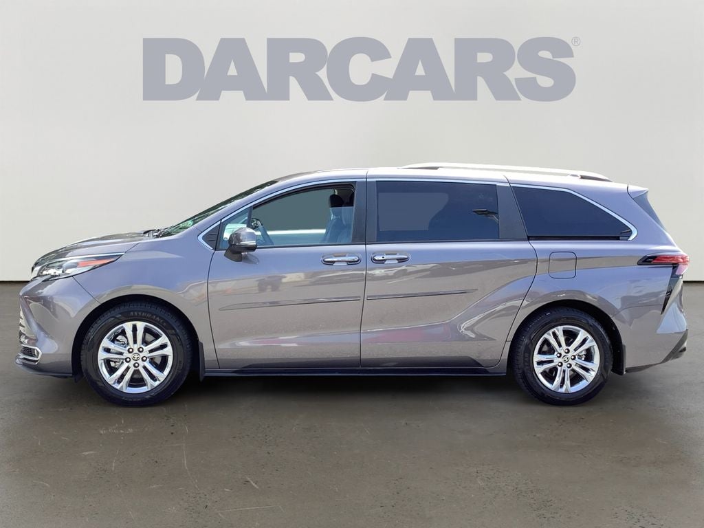 2023 Toyota Sienna Platinum 7 Passenger
