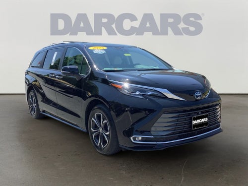 2025 Toyota Sienna Platinum 7 Passenger