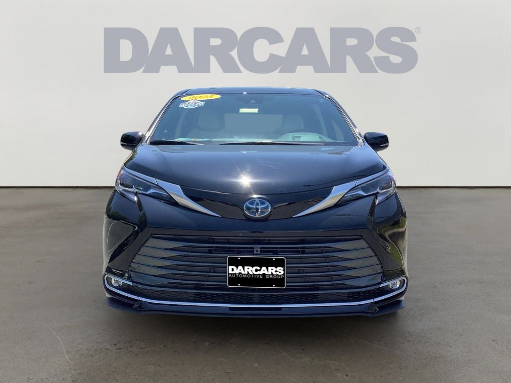 2025 Toyota Sienna Platinum 7 Passenger