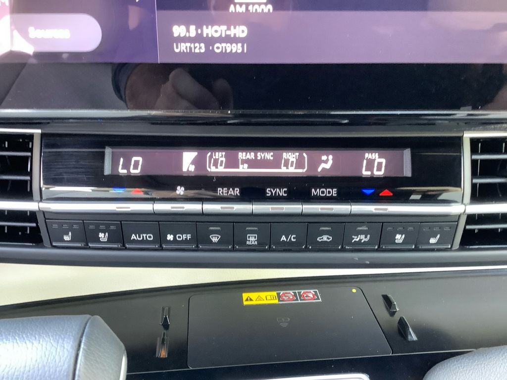 2025 Toyota Sienna Platinum 7 Passenger