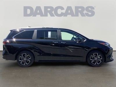 2025 Toyota Sienna Platinum 7 Passenger