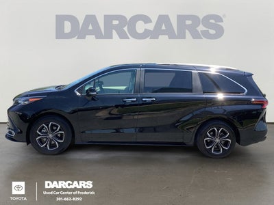 2025 Toyota Sienna Platinum 7 Passenger