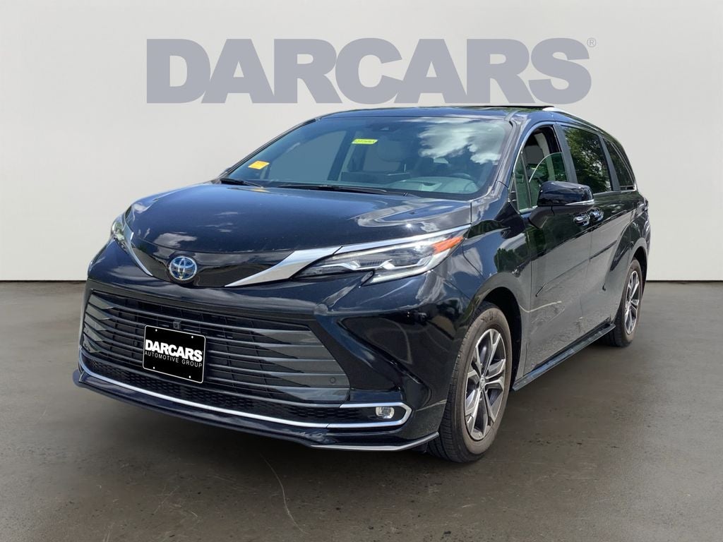 2025 Toyota Sienna Platinum 7 Passenger
