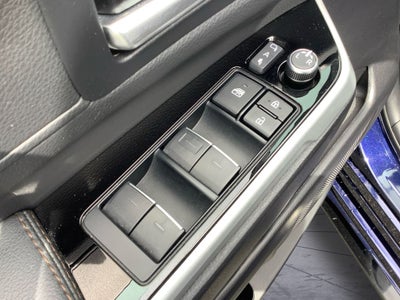 2025 Toyota Sienna Platinum 7 Passenger