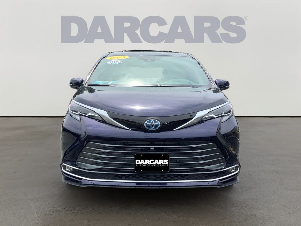 2025 Toyota Sienna Platinum 7 Passenger