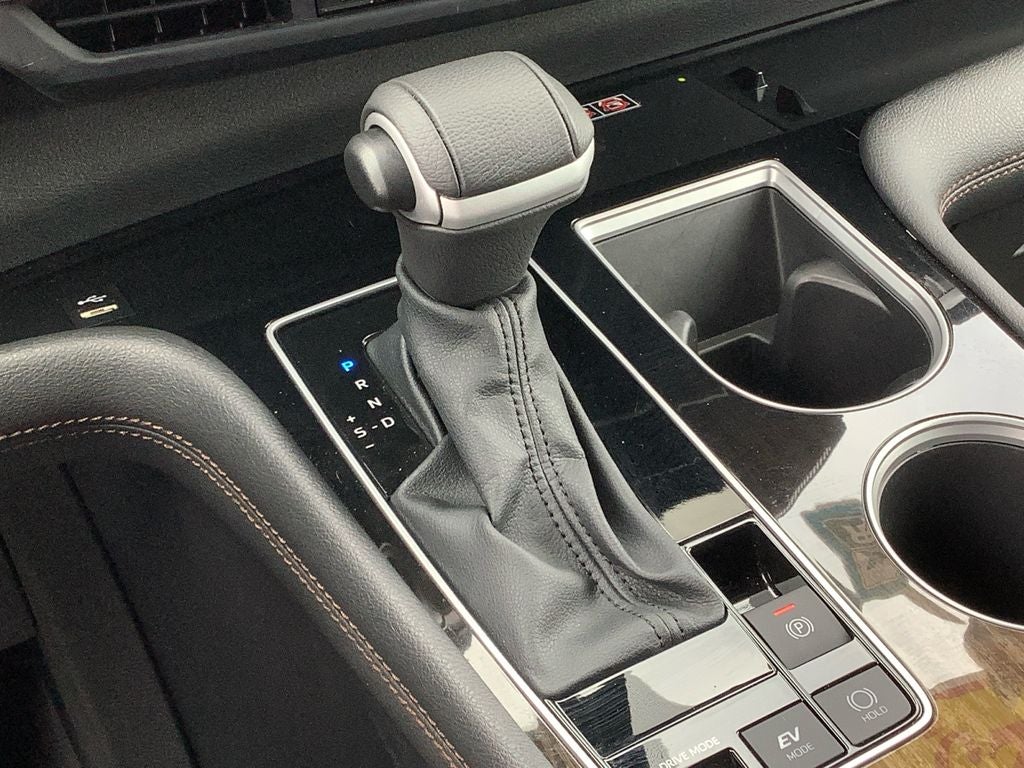 2025 Toyota Sienna Platinum 7 Passenger