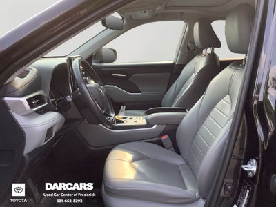 2021 Toyota Highlander Hybrid XLE