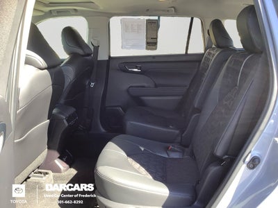 2024 Toyota Highlander Hybrid XLE