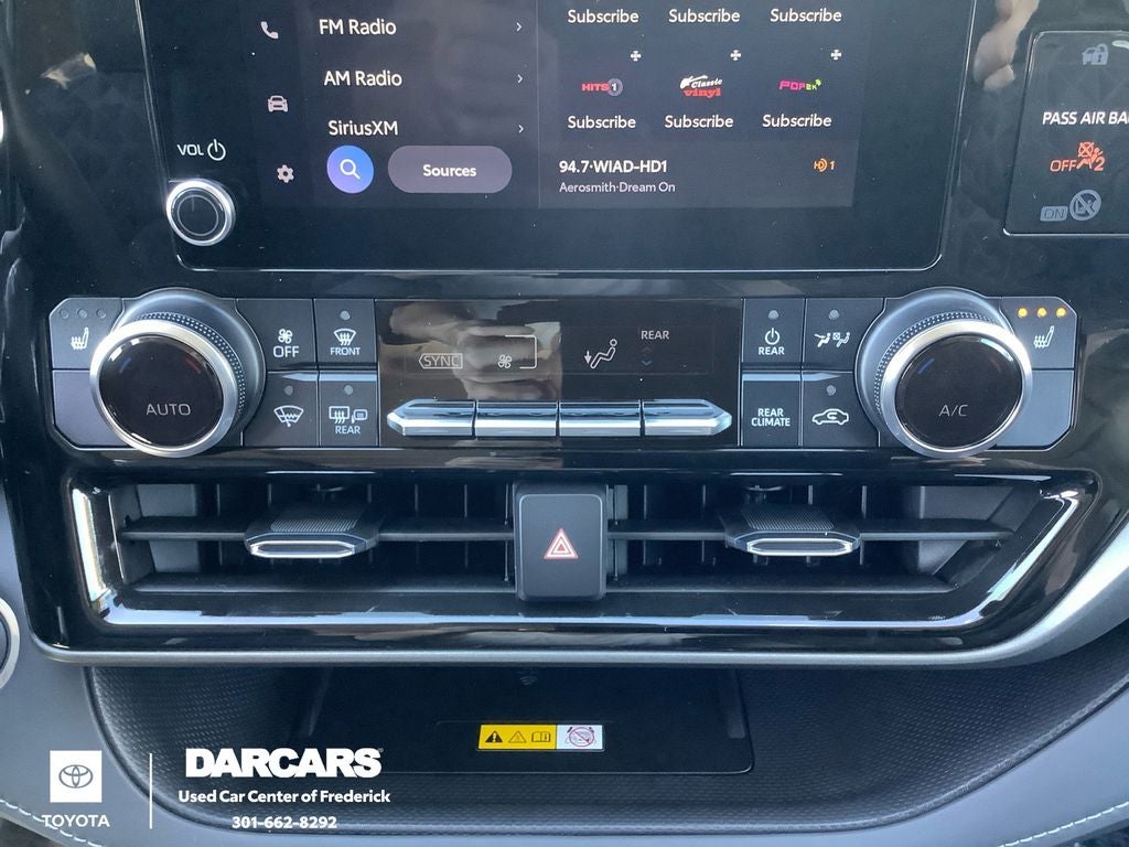 2024 Toyota Highlander Hybrid XLE