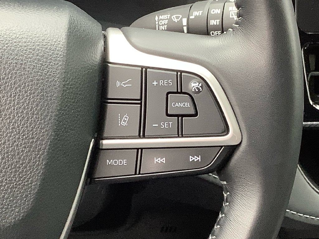 2025 Toyota Highlander XSE