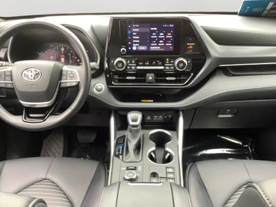 2025 Toyota Highlander XSE