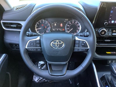 2026 Toyota Highlander XLE