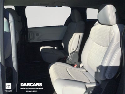2025 Toyota Sienna LE 8 Passenger