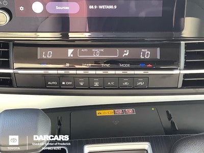 2025 Toyota Sienna LE 8 Passenger