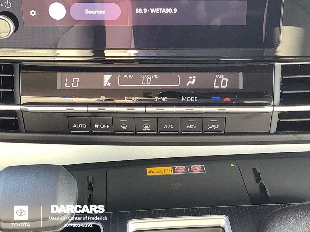 2025 Toyota Sienna LE 8 Passenger