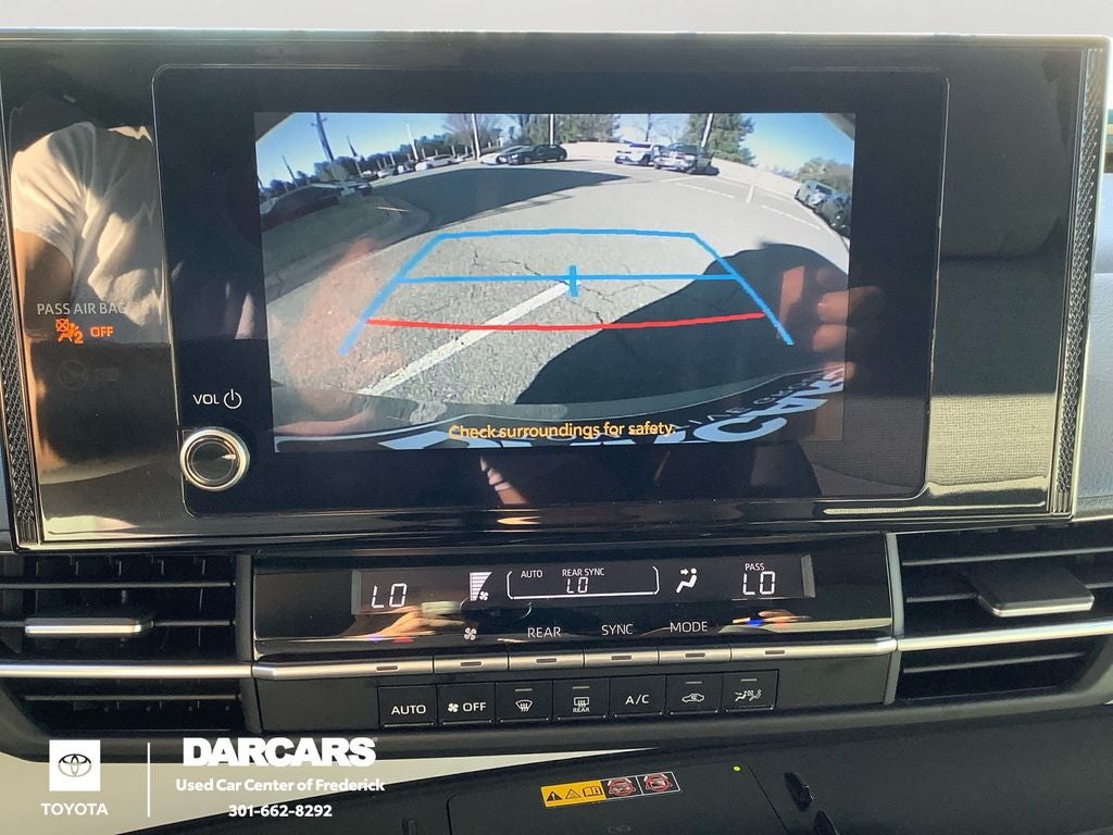 2025 Toyota Sienna LE 8 Passenger