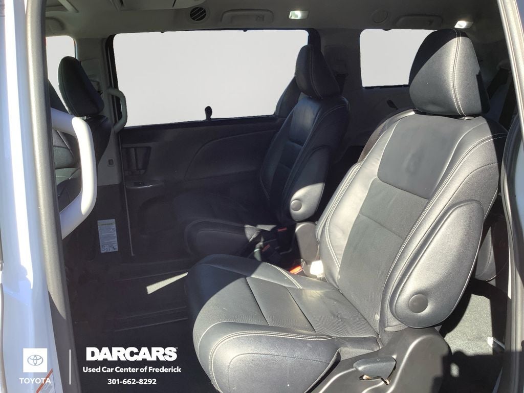 2016 Toyota Sienna SE Premium 8 Passenger