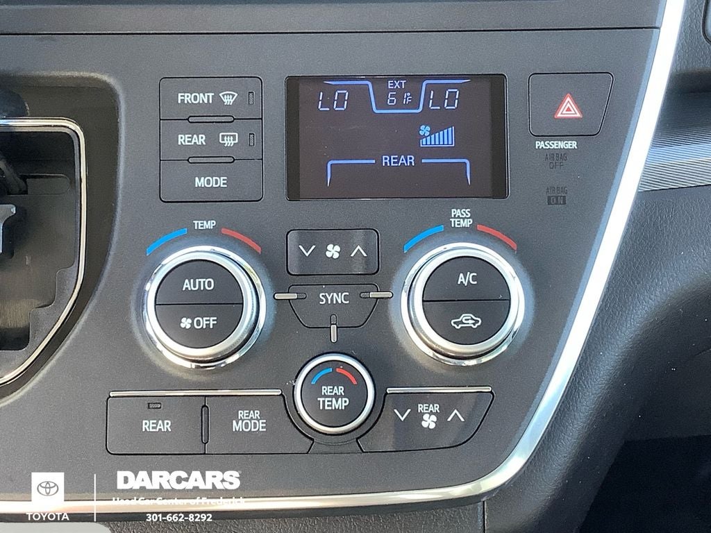 2016 Toyota Sienna SE Premium 8 Passenger