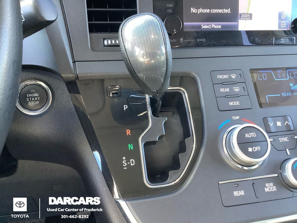 2016 Toyota Sienna SE Premium 8 Passenger