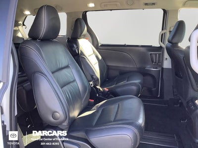 2016 Toyota Sienna SE Premium 8 Passenger