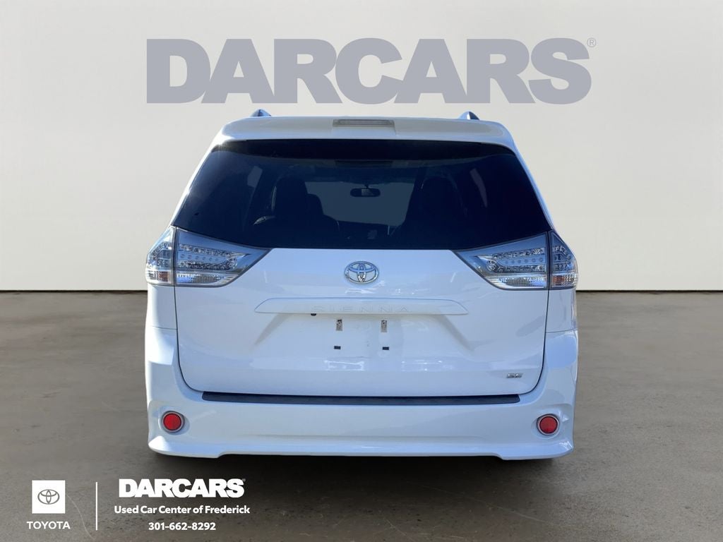 2016 Toyota Sienna SE Premium 8 Passenger