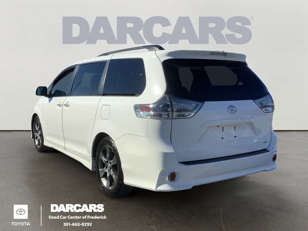 2016 Toyota Sienna SE Premium 8 Passenger